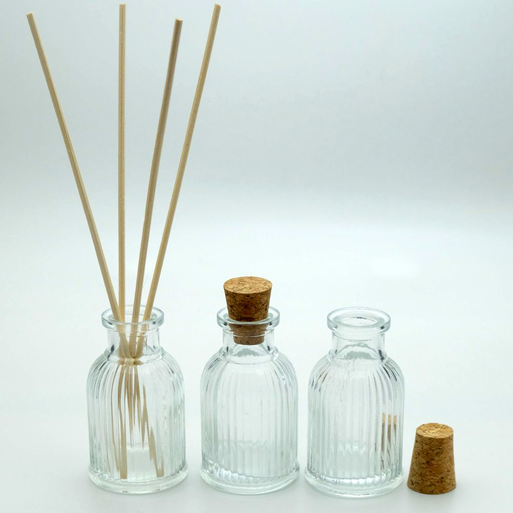 FBAM-35 * 35 ml Roman Çizgili Bambu Şişesi FBAM-35 * 35 ml Roman Çizgili Bambu Şişesi