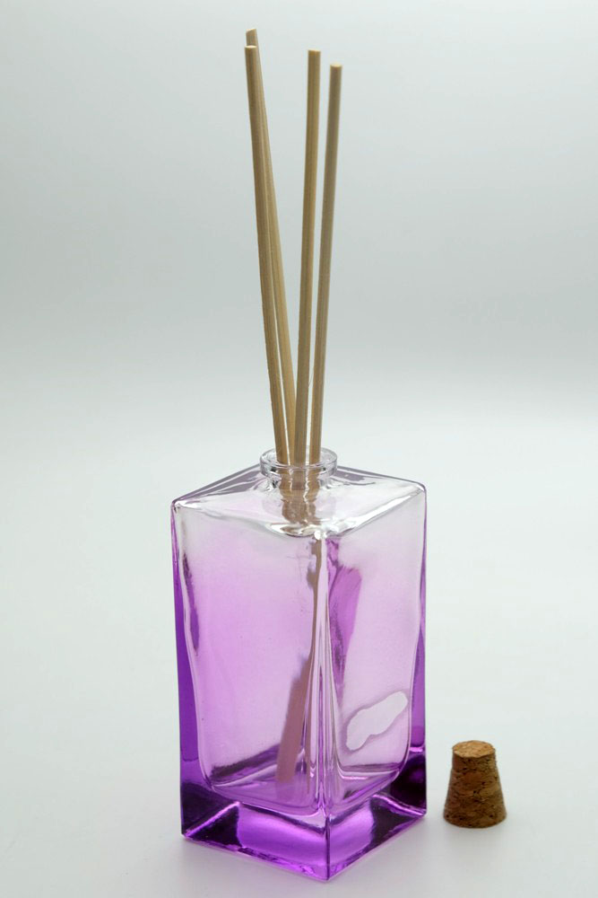 FBAMK-100 * 100 ML KARE MOR PARFÜM ŞİŞESİ FBAMK-100 * 100 ML KARE MOR PARFÜM ŞİŞESİ