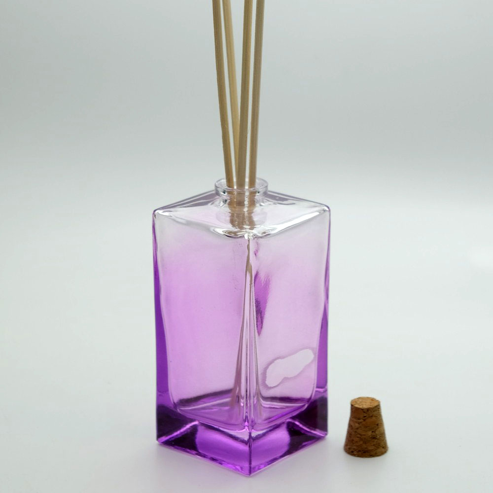 FBAMK-100 * 100 ML KARE MOR PARFÜM ŞİŞESİ FBAMK-100 * 100 ML KARE MOR PARFÜM ŞİŞESİ