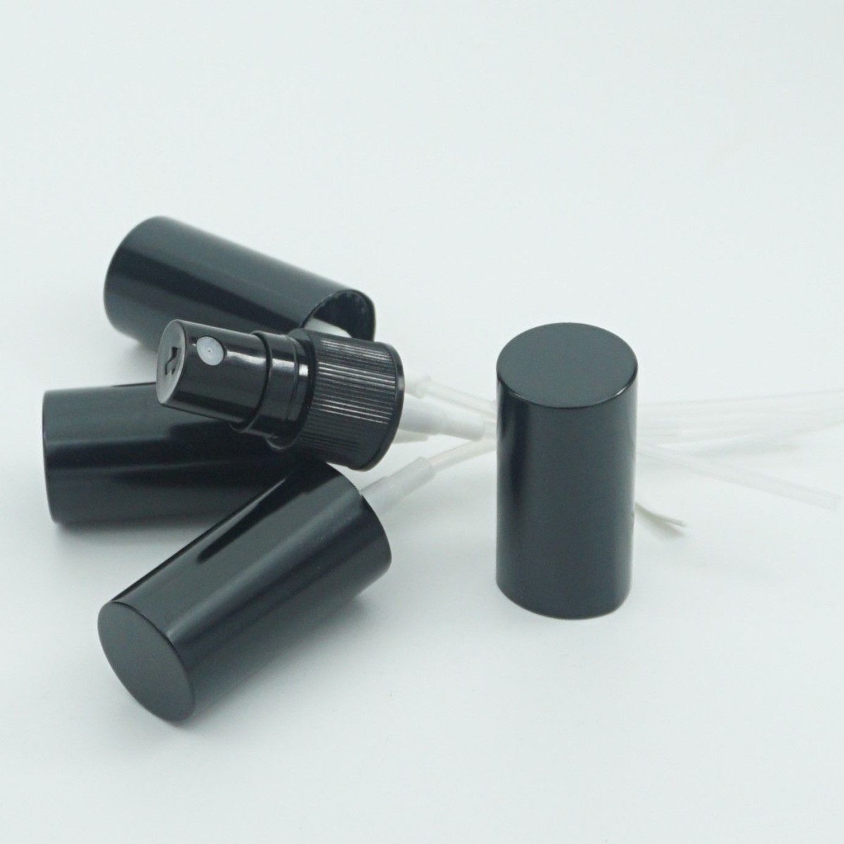 FCVS-18 Siyah Plastik Valf ve Metal Kapak FCVS-18 Siyah Plastik Valf ve Metal Kapak