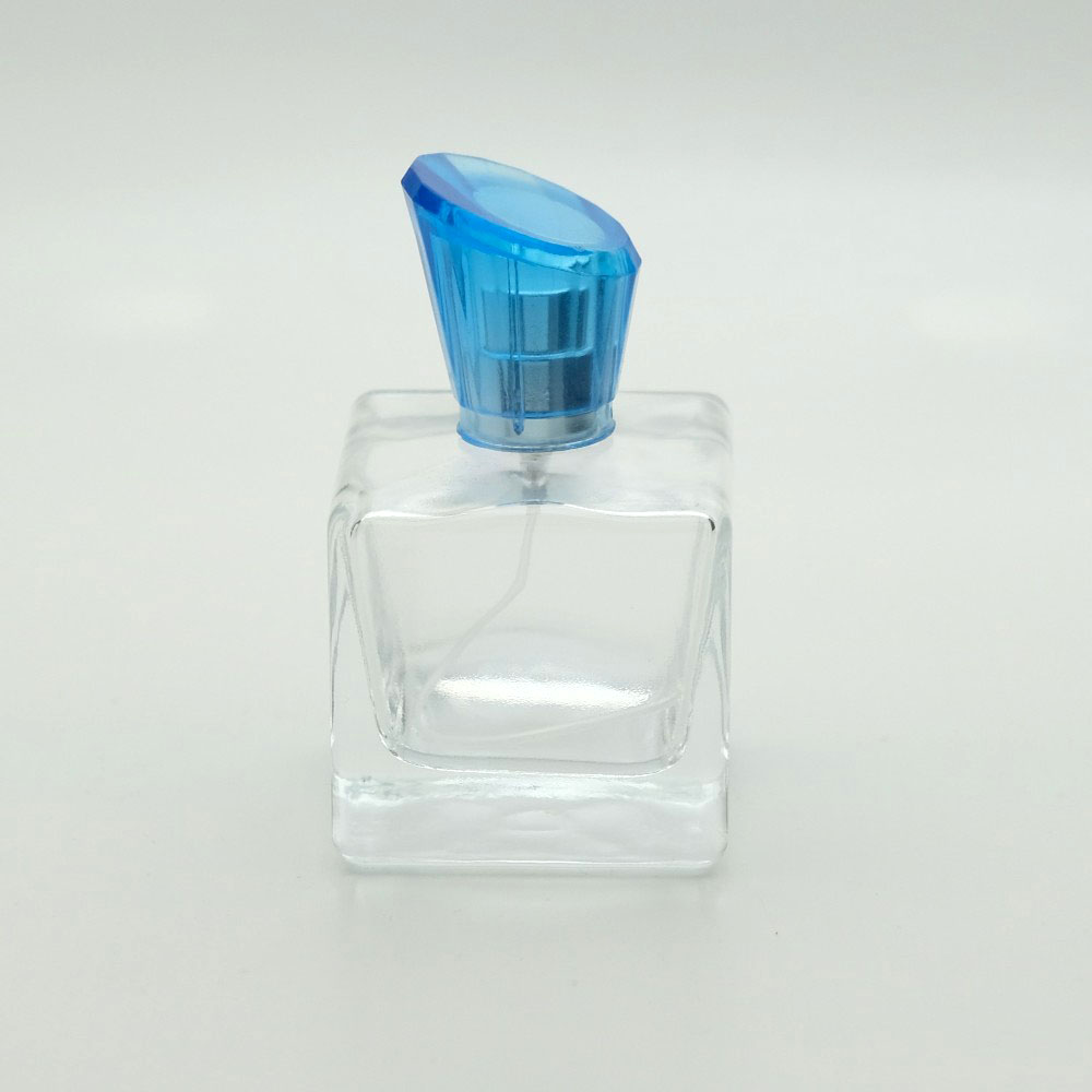 FDK-80 * 80 ml Dolgulu Küp Model Parfüm Şişesi FDK-80 * 80 ml Dolgulu Küp Model Parfüm Şişesi