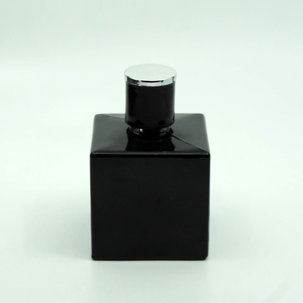 FKB-100 * 100 ml Boyalı Küp Model Şişe FKB-100 * 100 ml Boyalı Küp Model Şişe