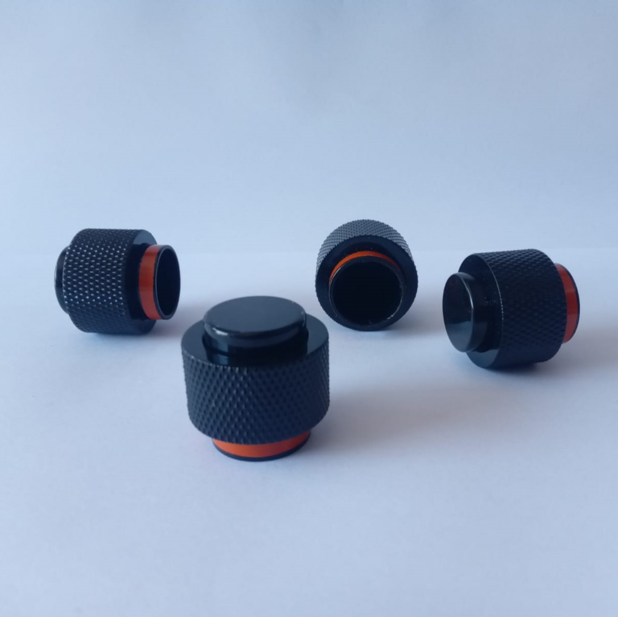 FKT-15 * 15 mm Turuncu Çizgili Siyah Kapak FKT-15 * 15 mm Turuncu Çizgili Siyah Kapak