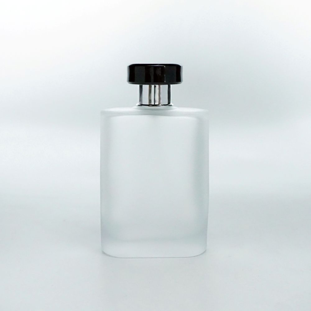 FOB-100 * 100 ML OVAL BUZLAMALI PARFÜM ŞİŞESİ