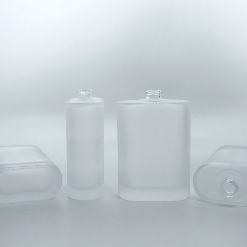 FOB-100 * 100 ML OVAL BUZLAMALI PARFÜM ŞİŞESİ