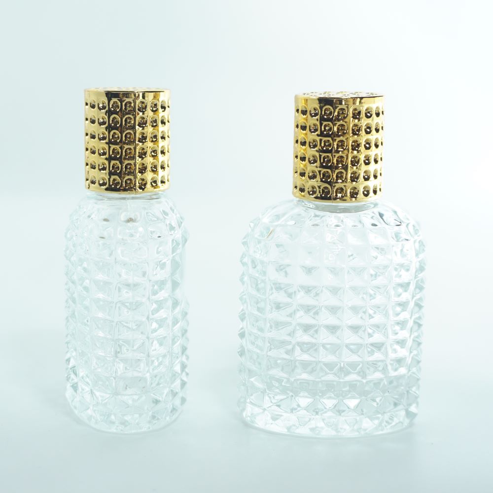 FON-50 * 50 ml Oval Noktalı Kristal Parfüm Şişesi FON-50 * 50 ml Oval Noktalı Kristal Parfüm Şişesi