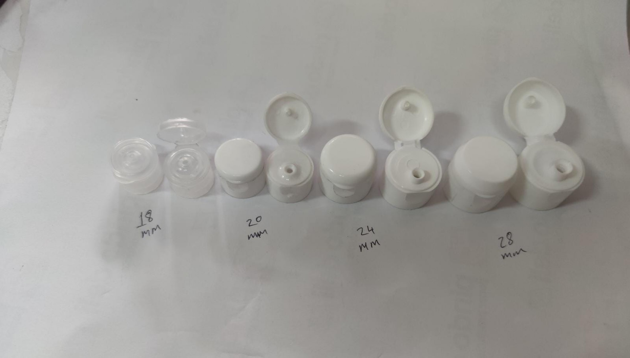 FPFK-28 * 18, 20, 24 VE 28 MM FLIPTOP PLASTİK KAPAKLAR FPFK-28 * 18, 20, 24 VE 28 MM FLIPTOP PLASTİK KAPAKLAR