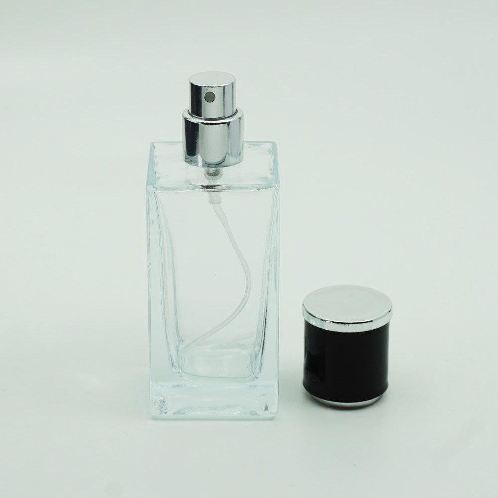 FSK-50 * 50 Ml. Şeffaf Renkte Kare Kolay Kapama 15/mm Ağızlı Parfüm Şişesi FSK-50 * 50 Ml. Şeffaf Renkte Kare Kolay Kapama 15/mm Ağızlı Parfüm Şişesi