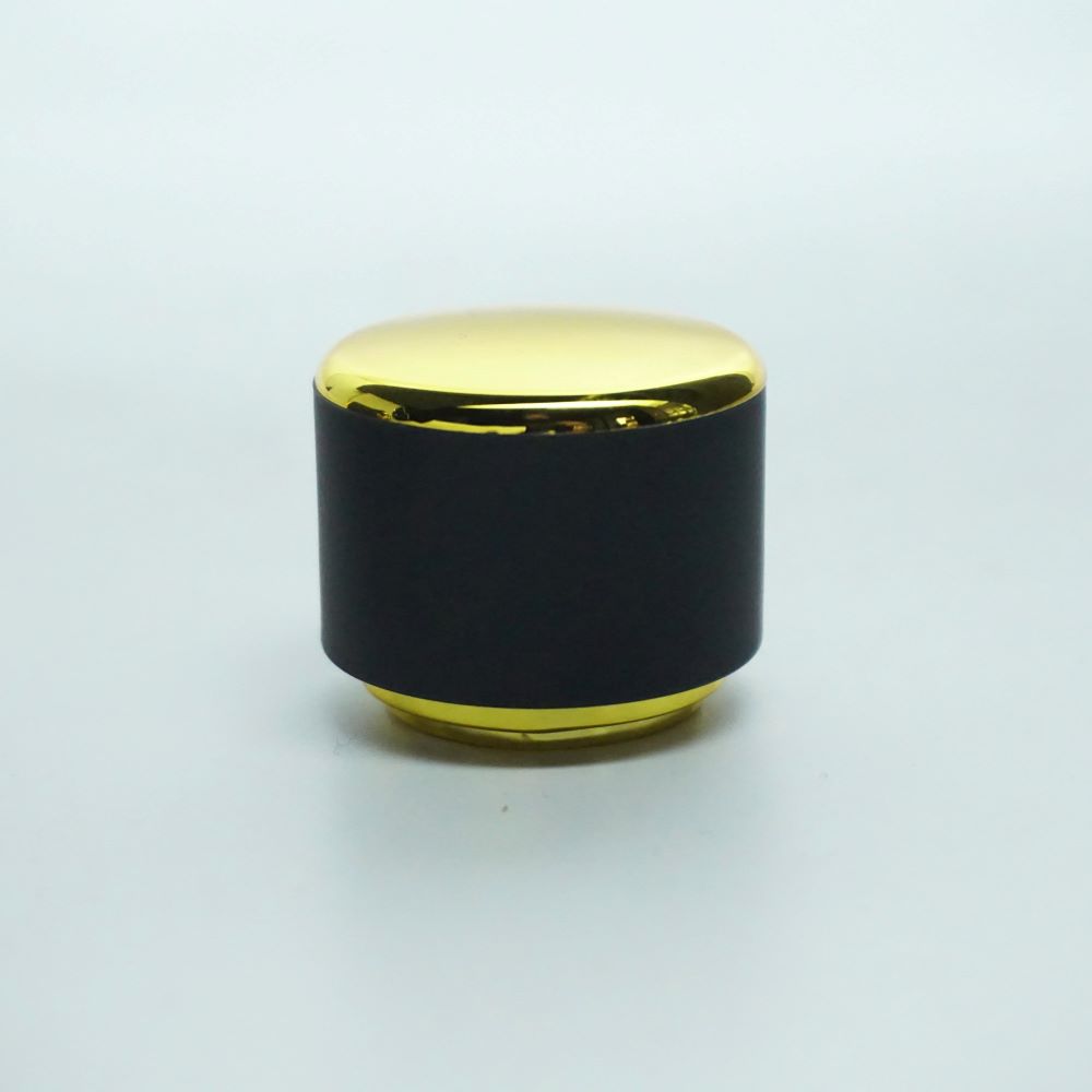 FSKBG-15 * 15 MM KOLAY KAPAMA SİYAH PLASTİK GOLD BÜYÜK SİLİNDİR KAPAK FSKBG-15 * 15 MM KOLAY KAPAMA SİYAH PLASTİK GOLD BÜYÜK SİLİNDİR KAPAK