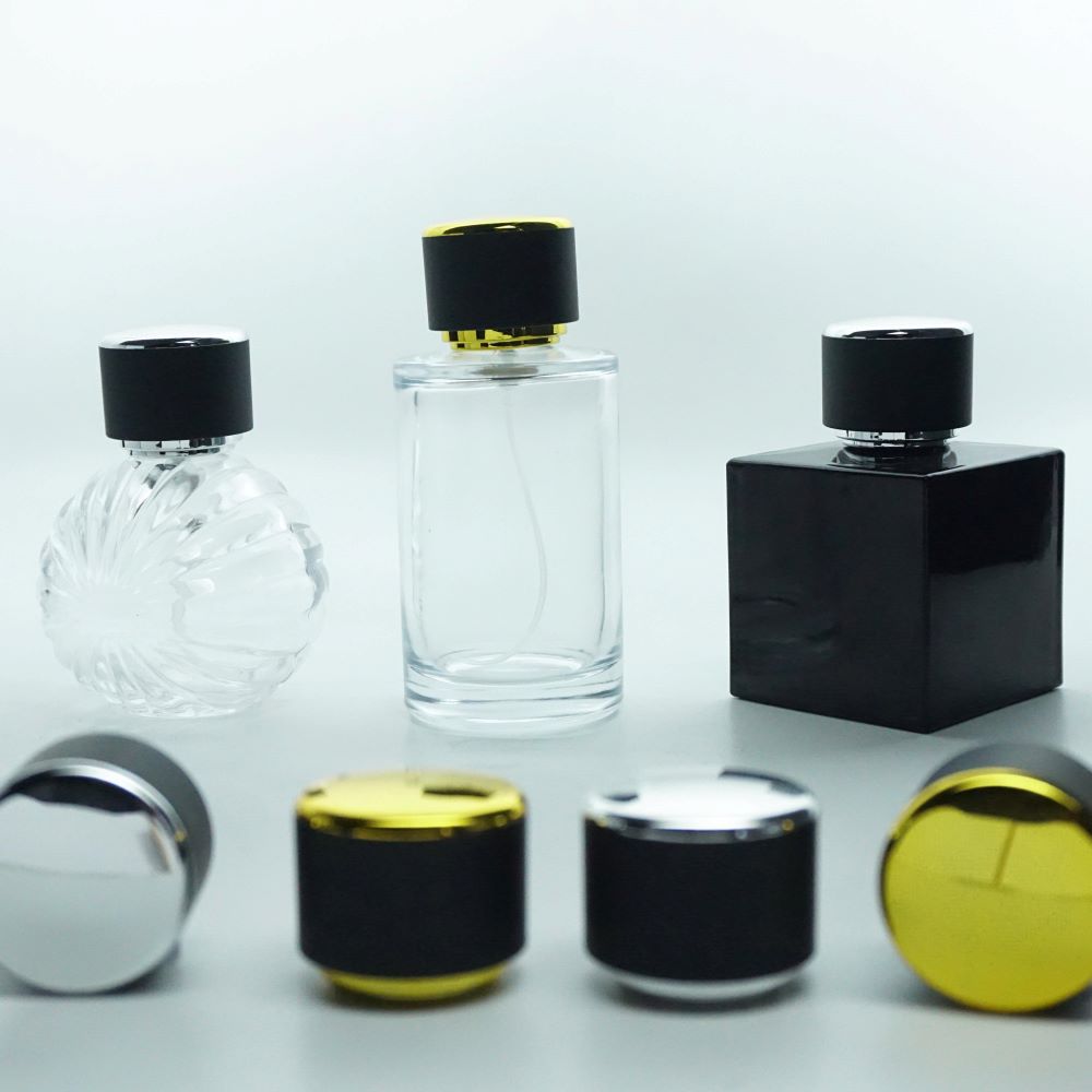 FSKBG-15 * 15 MM KOLAY KAPAMA SİYAH PLASTİK GOLD BÜYÜK SİLİNDİR KAPAK FSKBG-15 * 15 MM KOLAY KAPAMA SİYAH PLASTİK GOLD BÜYÜK SİLİNDİR KAPAK