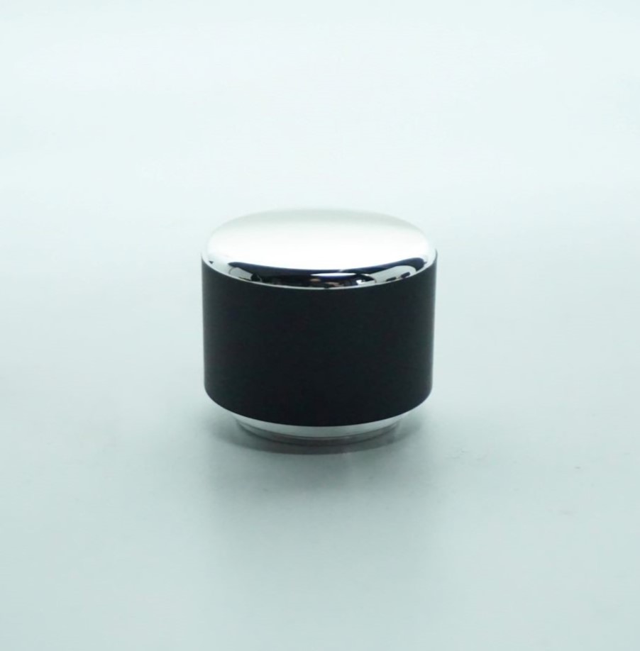 FSKBS-15 * 15 MM KOLAY KAPAMA SİYAH PLASTİK GÜMÜŞ BÜYÜK SİLİNDİR KAPAK FSKBS-15 * 15 MM KOLAY KAPAMA SİYAH PLASTİK GÜMÜŞ BÜYÜK SİLİNDİR KAPAK