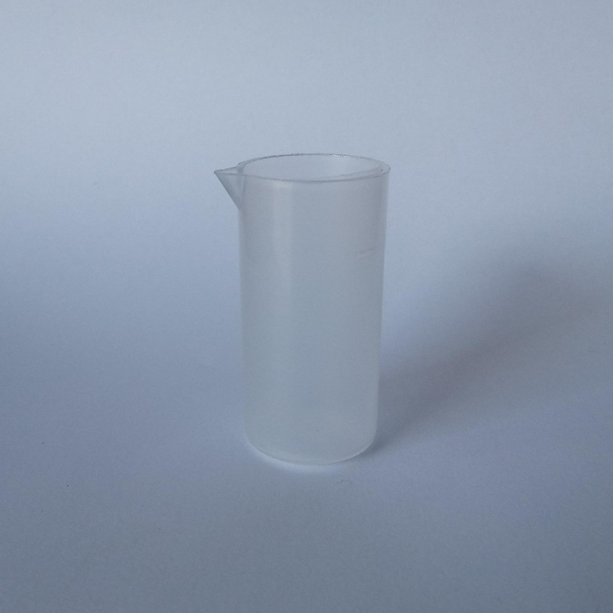 FSO-12*12 ml Plastik Silindir Ölçek Kabı FSO-12*12 ml Plastik Silindir Ölçek Kabı