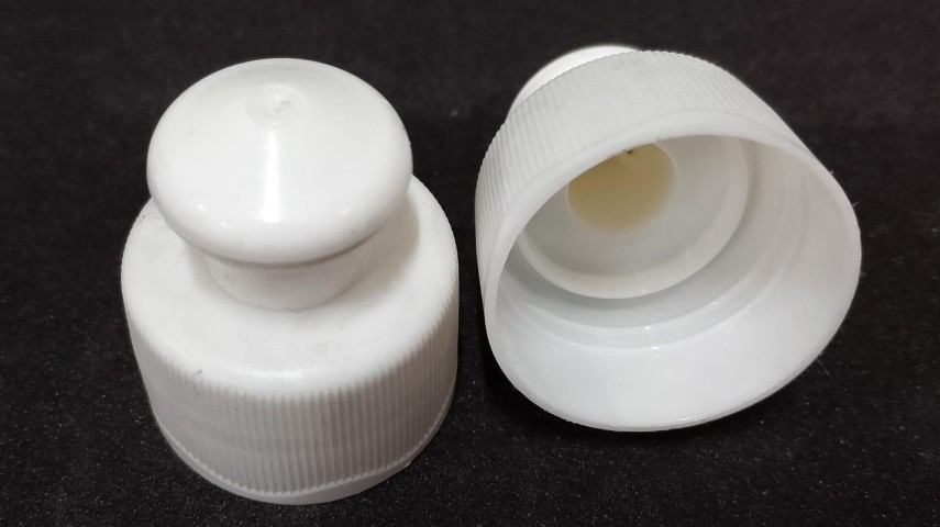 FCPDB-28*28/410 MM. BEYAZ PLASTİK DETERJAN KAPAK (ÇEVİRMELİ)