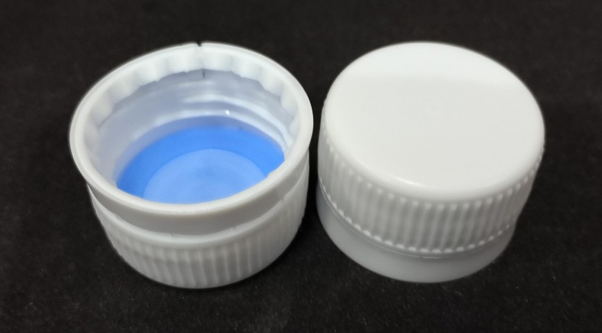 FCPKB-28*28/410 MM. BEYAZ PLASTİK KOLA KAPAK (ÇEVİRMELİ)