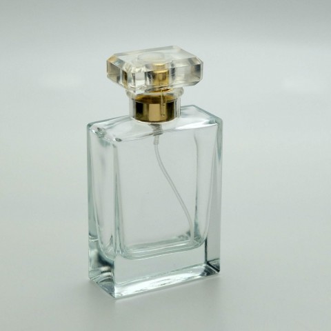 FDK-50 * 50 Ml. Dolgulu Özel Kare Sıkma (kalay kapa) Ağızlı Şişe