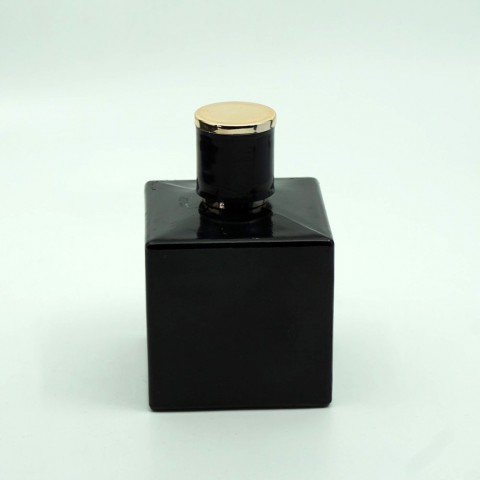 FKB-100 * 100 ml Boyalı Küp Model Şişe