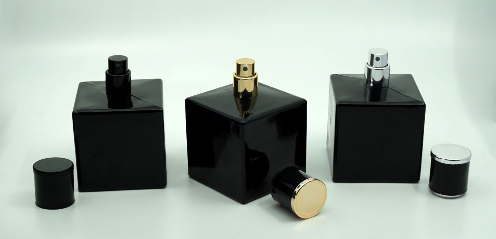 FKB-100 * 100 ml Boyalı Küp Model Şişe FKB-100 * 100 ml Boyalı Küp Model Şişe