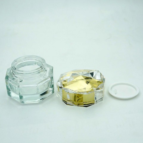 FKC-50 * 50 ML. CAM KREM KAVANOZU ÖZEL PLASTİK KAPAKLI FKC-50 * 50 ML. CAM KREM KAVANOZU ÖZEL PLASTİK KAPAKLI