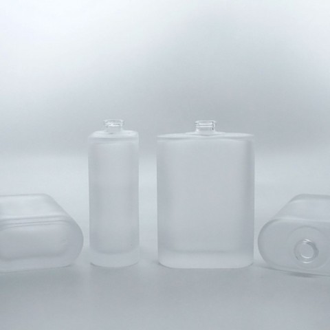 FOB-100 * 100 ML OVAL BUZLAMALI PARFÜM ŞİŞESİ