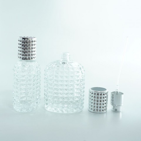 FON-50 * 50 ml Oval Noktalı Kristal Parfüm Şişesi FON-50 * 50 ml Oval Noktalı Kristal Parfüm Şişesi