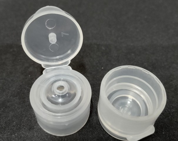 FPŞ-18 * 18/410 ml Çevirmeli Şeffaf Fliptop Plastik Kapak