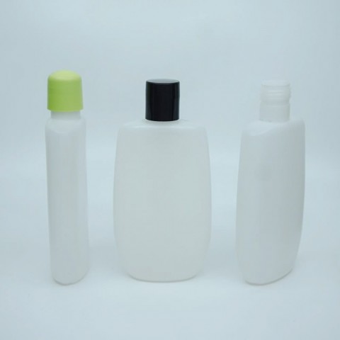 FSP-200 * 200 ML. Yassı Beyaz Polietilen Sedef Kapaklı Şampuan Ambalajı