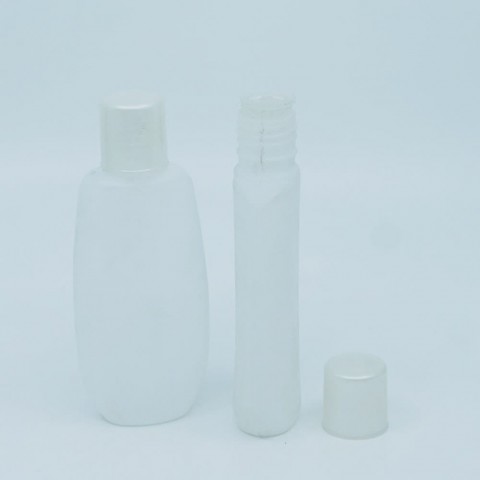 FSP-75 * 75 ML. Yassı Beyaz Polietilen Sedef Kapaklı Şampuan Ambalajı